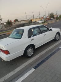 ابيض مصبوغ • مكينة ٣٠٠٠ • موديل ٩٥