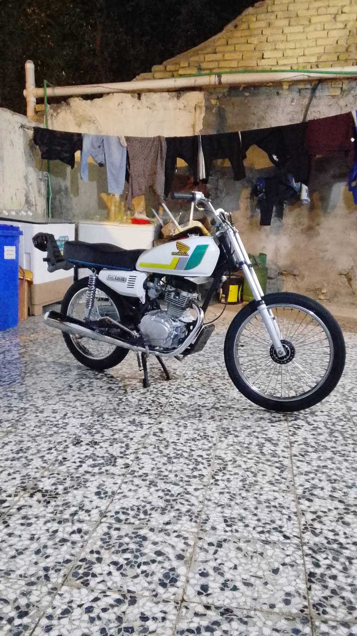 سلام عليكم دراجة تعمير جديد دوات مكفولة من السرقة 600وبيهة مجال ***********فقط واتساب مكان ه ميل
