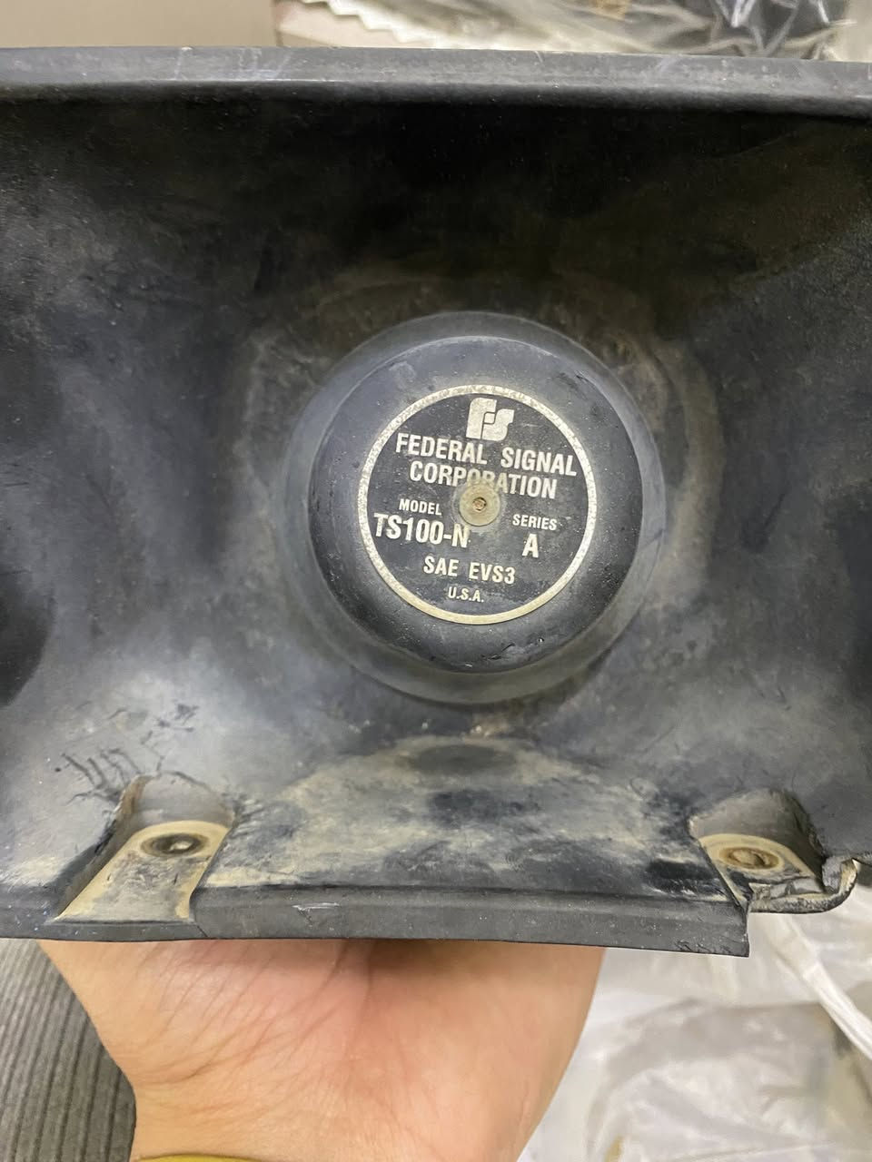 سماعة مال صافرة امريكية مفتوحة من همر سعرها معروف جوه سعرها شرط الفحص اذا مو صوت ونان ترجعها بيد المندوب مڪاني بسماية عندي توصيل رقمي ***********
