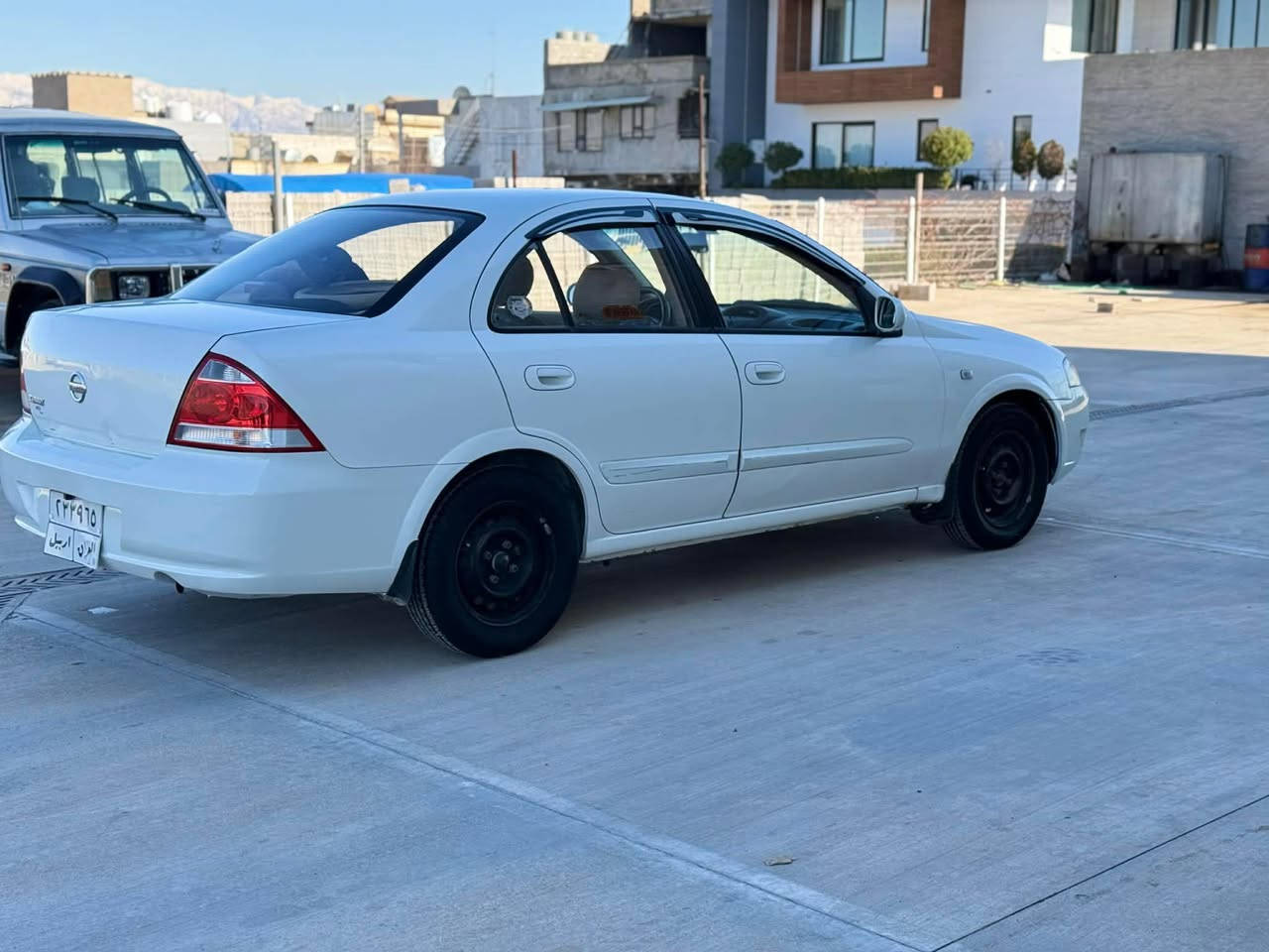 نیسان سەنی 2010 ئۆتۆماتیك ناو زەرد چوارجام کارەبا و کەلەو عەینەك و  کۆنترۆل  فولە تەنها یەك پارچەی بۆیاخە سەنەوی بەسەرنەچووە سۆنەرم داناوە 94 گەڵا معامەله . شوێن . شارە زوور . زەڕایە ن 
تەحویل و غەرامە گێرو مەکینە و تەبرید بەشەرت
تکایە موشتەری نیت تێل مەکە لەگەڵ ڕێزم 
***********= *********** حلبجة, السليمانية
