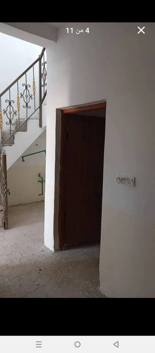 بيت طابو زراعي سند25 المساحه 70متر مكان علوه الفحل على مدخلين شارع مخزن الموز على شارع العلوه الريسي غرفتين وصاله وستقبل ومطبخ وحمام بيت أساس صب سقف عكاده شمان  السعر المطلوب 25بي مجال قليل الاستفسار وتساب ***********
