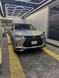 للبيع لگزس 2019  لون مميز بريم اصل داخل مشمشي كفالة عامة  ماشيه94 الف ...