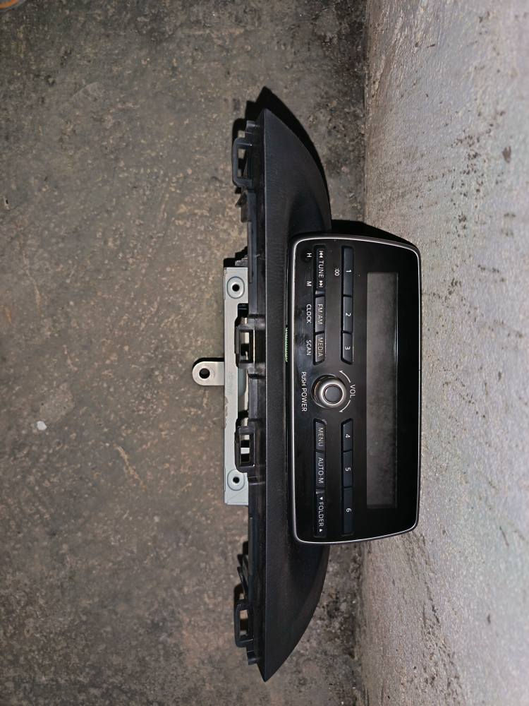 شاشەو ڕادیۆی مازدا ۳ مۆدێلی ۲۰۱٥ تاکو ۲۰۱۹ بۆی ئەبێت  لەگەڵ شوێن پەرداخەکەی بیلادی شەریکەیە نرخی ۷٥ هەزارە ،،،ژمارەی موبایل/*********** السليمانية, العراق
