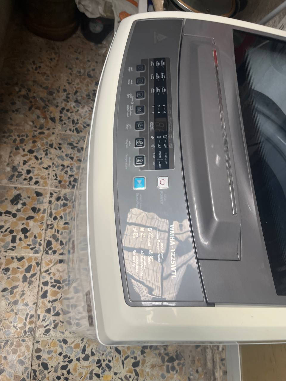 غسالة  اتو ماتيك  سعره  ب ب٢٤٠  نظافة   ١٠٠ /١٠٠   استعمال  قليل  جدددا    ١٢   كيلوا    شركة  الحافظ    (مكان  كريعاات)   ومجاال لشراي


**إذا كنت صاحب هذا الإعلان وتريد حذفه لأي سبب، رجاءا أرسل رسالة إلى الدعم الفني**