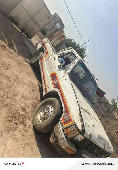 السلام عليكم للبيع بيكم تيوتا كير ومحرك وشاصي رقم انبار اصفر بيهه وكاله خاصه موديل 87 العنوان واسط الزبيديه سعر ١٨وبيهه مجال***********
