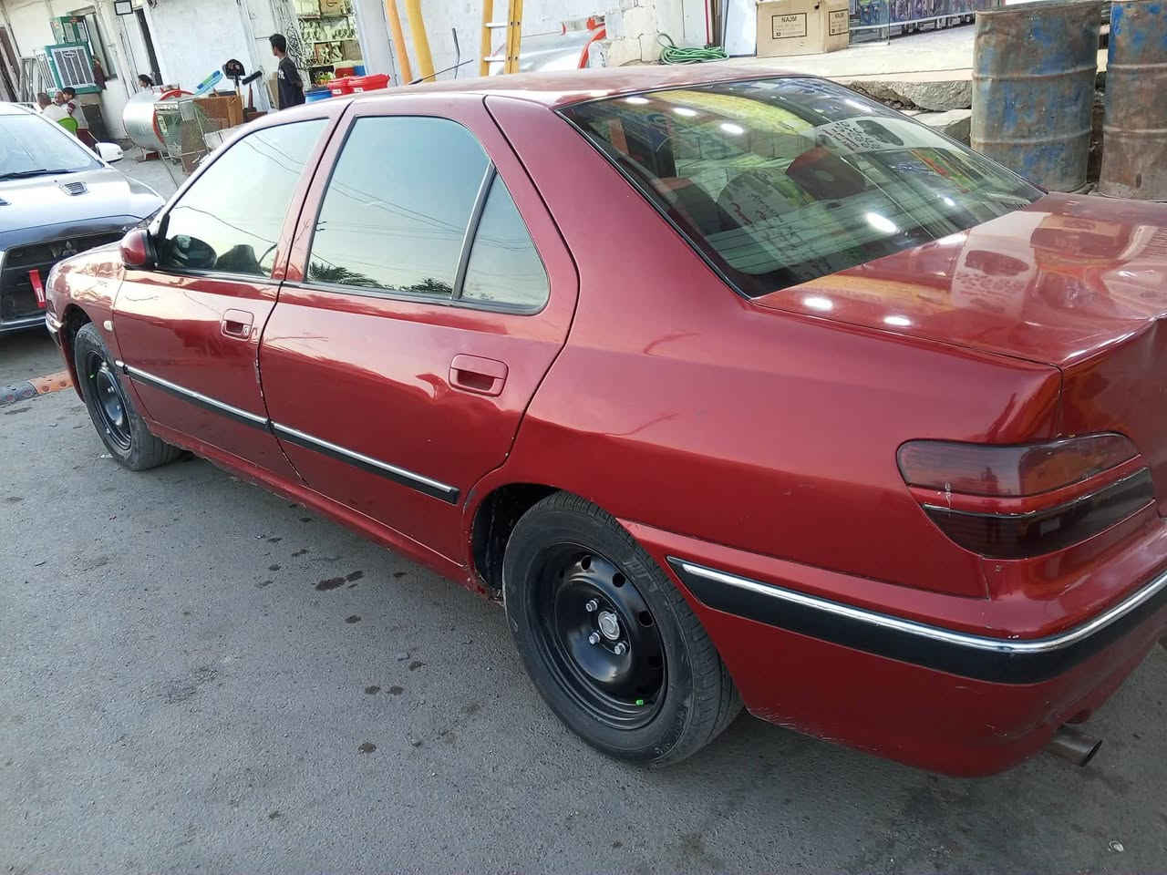 بيجو 2001 كير محرك خير من الله داخل نضيف مكاني ديالى السعر 42 وبيها مجال
***********
