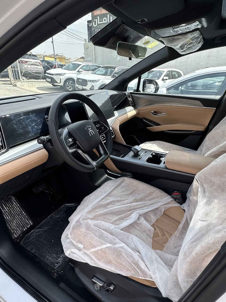 BYD SONG L
2025
200 km roshtwa
***********
