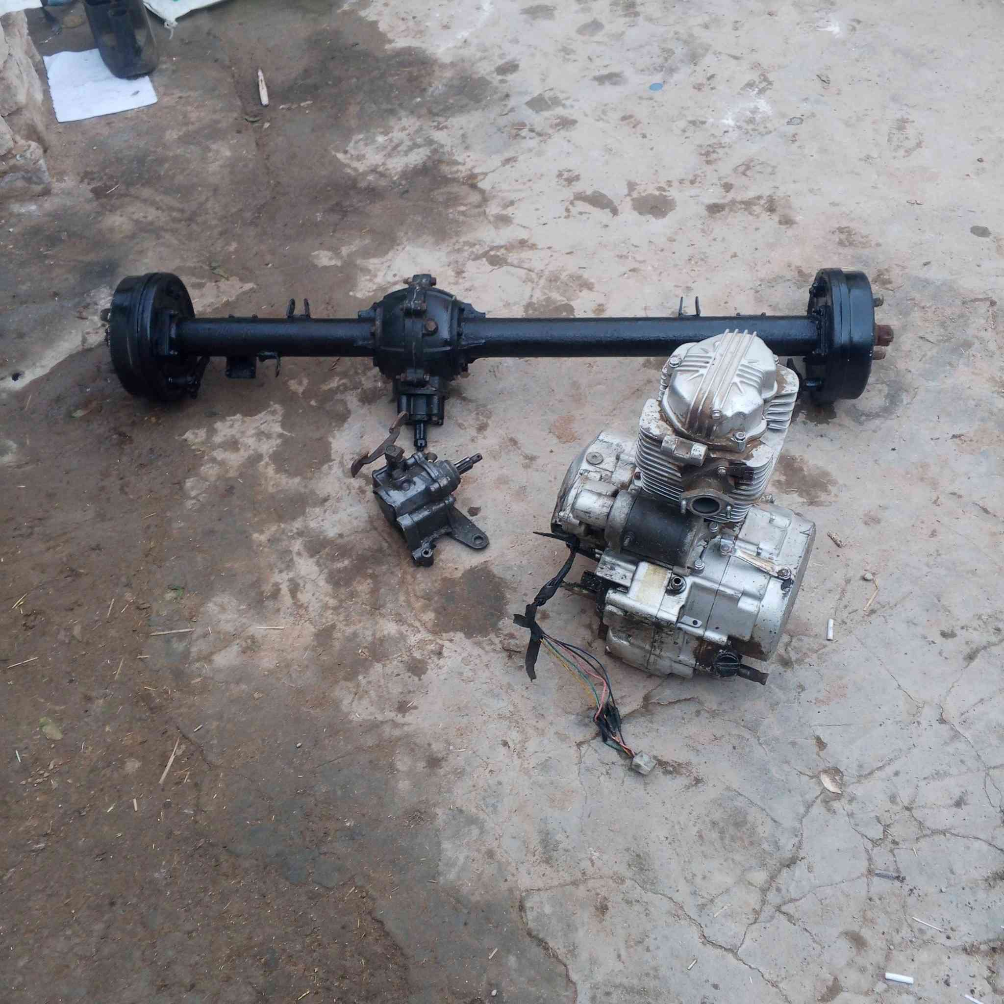 سلام عليكم اكسن او مكينه او كير للبيع كلهن شغالات او نضيفات سعر خاص او انا بخدمه الشراي ***********
