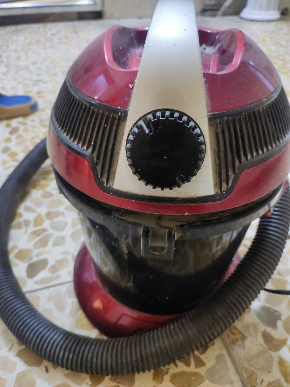 مكنسه كهربائيه السعر 20 الف مكاني بغداد حي الأمين الثانية بغداد, العراق


**إذا كنت صاحب هذا الإعلان وتريد حذفه لأي سبب، رجاءا أرسل رسالة إلى الدعم الفني**