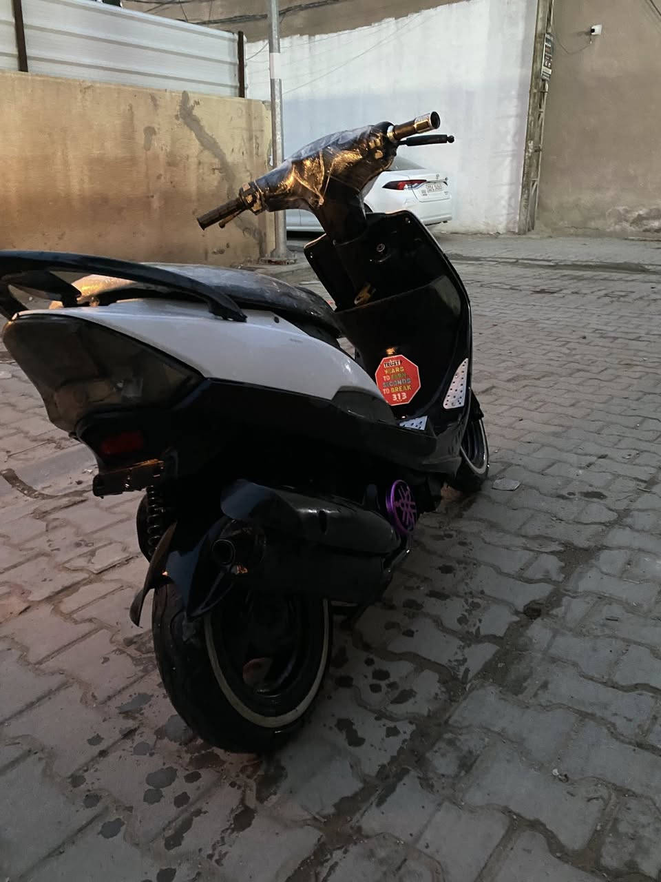 السلام عليكم دراجه للبيع ماكس عدله دراجه اي نقص مابيها بلاد تجفيت جديد مكاني بغداد الدوره للستفسار ***********
