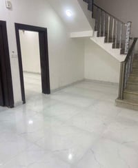 ايجار • حكيميه باب معزول • غرفة وصالة