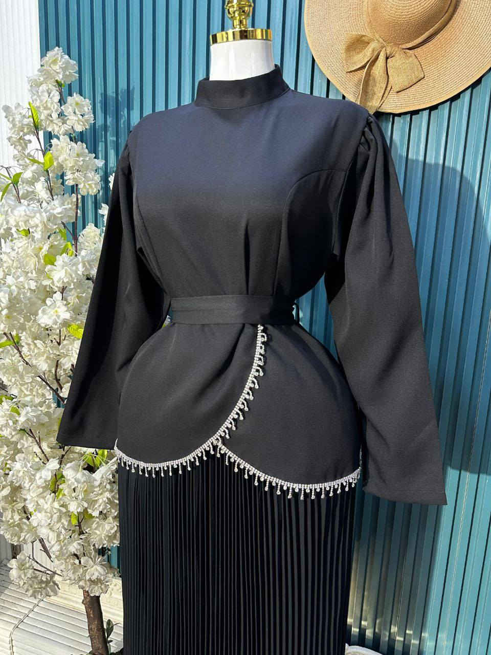 ووصل الجمال وترند الموسم😍
 طقم تنوره طول كامل 
الخامة دابل تركي 
قياس   38 40 42 44 46 48
السعر 37الف 

توصيل البصرة 5 الاف محافظات 7 الاف


**إذا كنت صاحب هذا الإعلان وتريد حذفه لأي سبب، رجاءا أرسل رسالة إلى الدعم الفني**