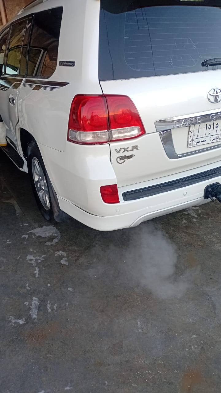 سلام عليكم لاندكروز VXRموديل2010 محدث 2014 جاملغات محدثه السياره V8  رقم مميز اربع ارقام متكرر الارقام  السونار مرفق في  الصور قبل لاتحابرني شوف التفاصيل واتصل واني في الخدمه السعر 270 وبيها مجال حق الجيه  لاستفسار*********** العنوان البصره الزبير
