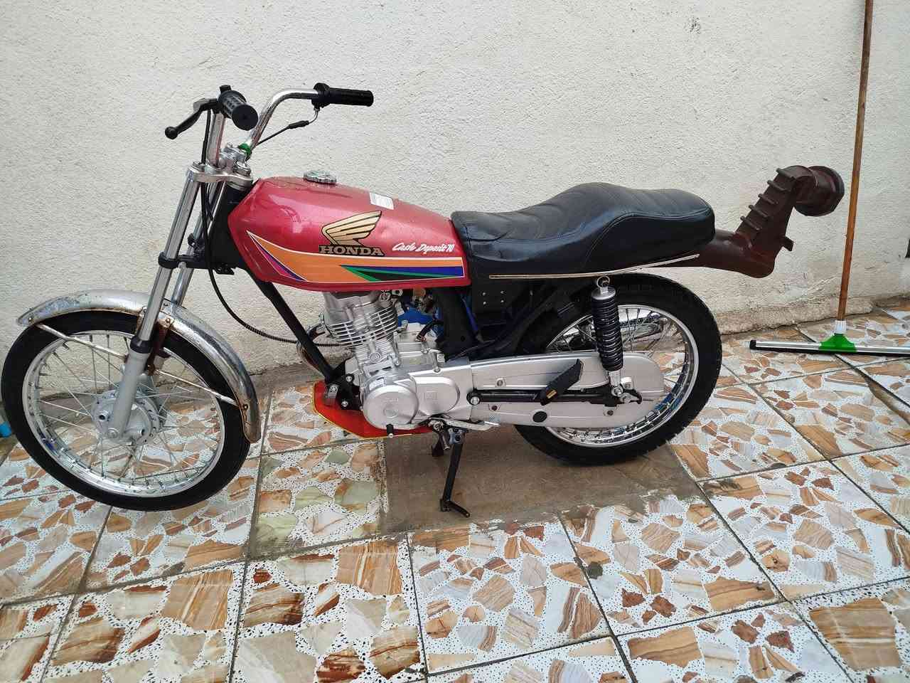 للبيع كلك 25 اصلي مكان كوفة سعر 475 الاتصال ***********
