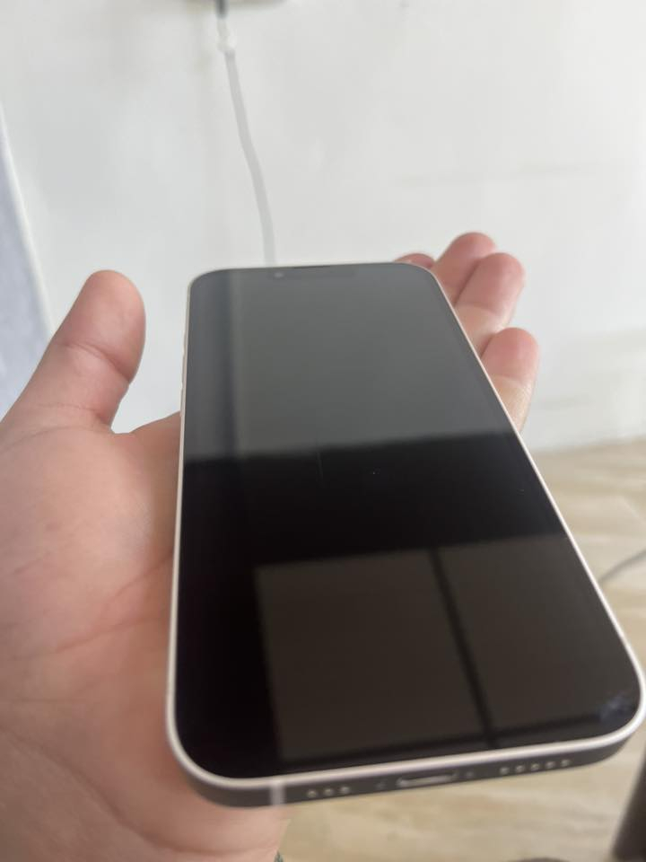 السلام عليكم ايفون ١٣عادي جهاز وتر مداخل تصليح فقط بطاريه ٧٣وصرفه طبيعي ذاكره ١٢٨كارتون كامل ملحقات جهاز شخط واحد مابي جديد بمعنى الكلمه وانطيك ويا ١٠كفرات سعر كلش مناسب رسلني واتساب ***********عندي توصيل
