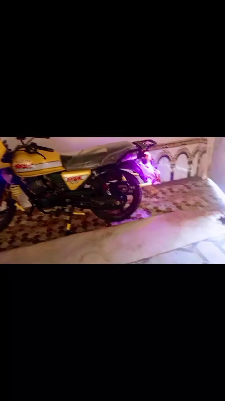 ديوان 22 شوف عينك سعره 2250 وبيه مجال  عنوان واسط معهد بسمي مرقم   ***********
