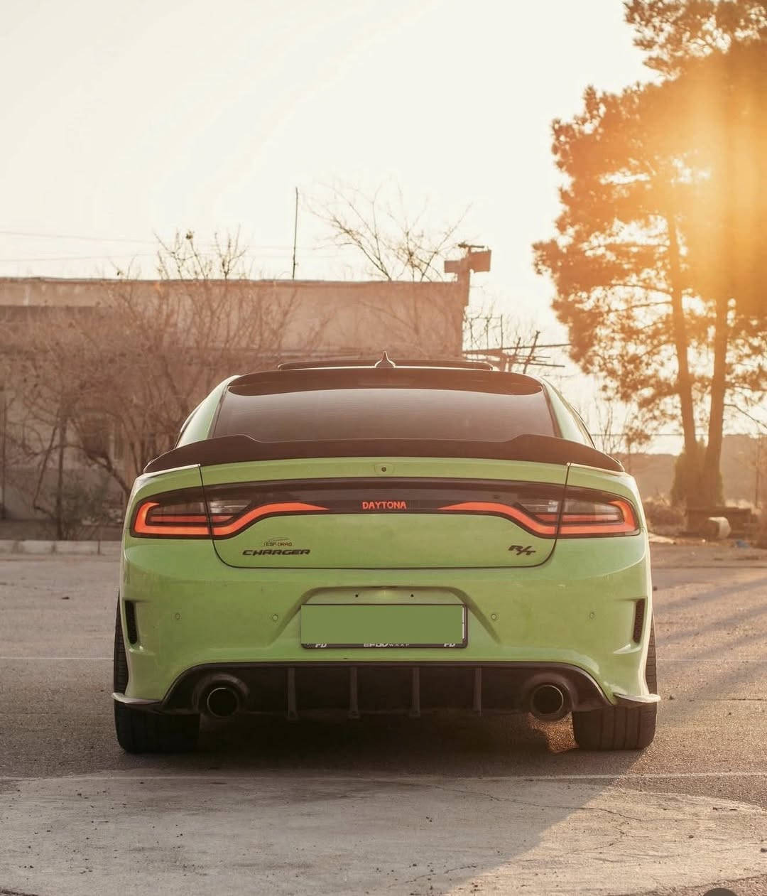 🚗 دوج جارجر 5700 دايتونا 2019  – اللون 💚 أخضر فسفوري
 الي يدور جديد  وبحالة  الوكالة وما متعوب وناشف واستخدام شخص واحد 

رقم بغداد / هزة جديدة والرقم الجديد 

عليها برمجة وتفريغ يم مصطفى ايكل

📌 الحالة:
 • ✅ بدون حادث بدون ايرباك 
 • ⚠️ بس سرقة بنيد وقبق الجنطة 
         . 🛣️ ماشيه 75 مايل (دخلتها 6 ميل)

🛠️ المواصفات:
 • 🛑 فتحة سقف
 • 🛑 فجوج بربمو أصلي
 • 🔊 سستم صوت الباين 
 • 🖥️ شاشة كبيرة
 • 💺 كراسي كهرباء مع تدفئة ❄️🔥 وتبريد
 • 🕹️ ستيرن مع تدفئة وتحكم
 • 💢 ذاكرة للكراسي
 • ⚜️ كشنات جلد وكنتارة مختمة دايتونا
 • 🖤 داشبورد وبطاين جلد وخياطة
 • 🎥 كامرة دوارة
 • 🛑 حساسات خلفية
‏ • 🏎️ Super Track Pack
 • ✨ شفتات ستيرن
 •   🛑 شوته رياضي
       .         🛑 مري قلاب مع البك
       .         🛑 كزوز موبار اصلي الصوت طرب 
        .        🛑 بوبات اصليه لفتح وكتم صوت الكزوز

⚡ الإضافات:
 • 🛑 سستم كاربون فايبر داخل وخارج السيارة
 • 💡 لايت زنون أصلي مع ضمان 5 سنين (سعره 600 دولار) نهار
      .        🛑 دركه RPM كاربون فايبر اصلي 
 • 🛑 حاجب وعدسة يغير اللون عن طريق الموبايل
 • 🛑 سقف روز رويز
 • 🛑 إنارة داشبورد
 • 🛑 جامه اماميه Polarized أصلي عازل للحرارة

موبايل *********** واتساب او اتصل موجود
