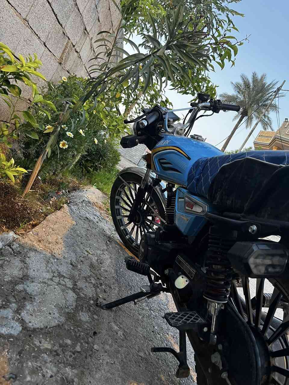 دراجه إيراني سيفان باب الأول   موديل 25السعر 775  مكان ديالى جديده الشط الرقم ***********
