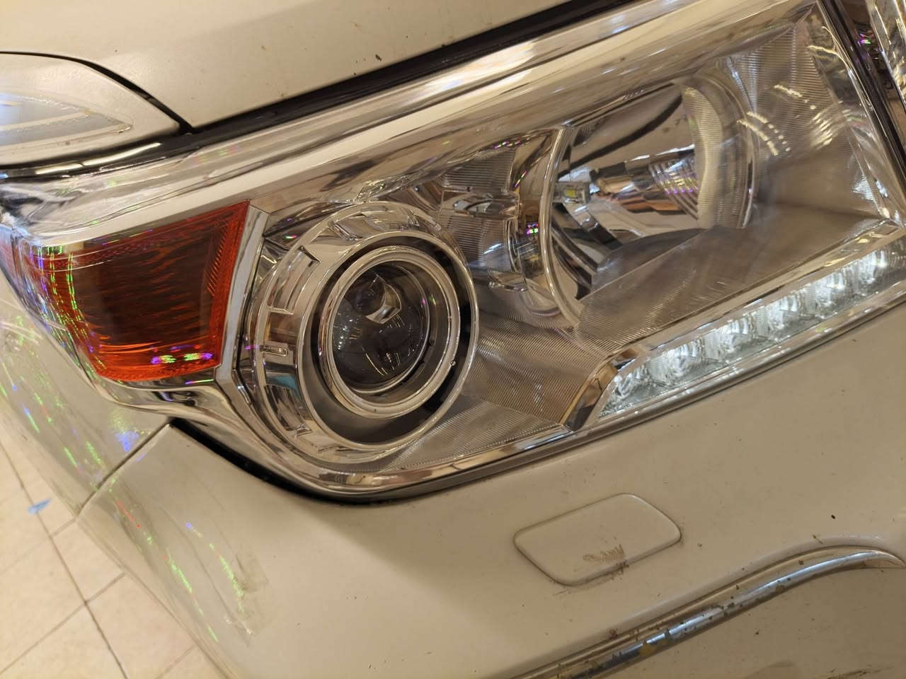 لاندكروز.. 2013
 تم معالجة ضعف الايت.. ومشكلة  المحولات والزنون الي تحتاج بين فترة وفترة صيانة.. 
تم استبدال عدسات   بعدسات الجيل الجديد  LED.. ماتركس
مع استبدال جام الايت.. مع ربط مصابيح للخط العالي LED. 
مع استبدال  مصابيح البلوجكترات.. 
 
الغزالية شارع اسواق الزاوية... مركز دكتور لايت
***********
***********
