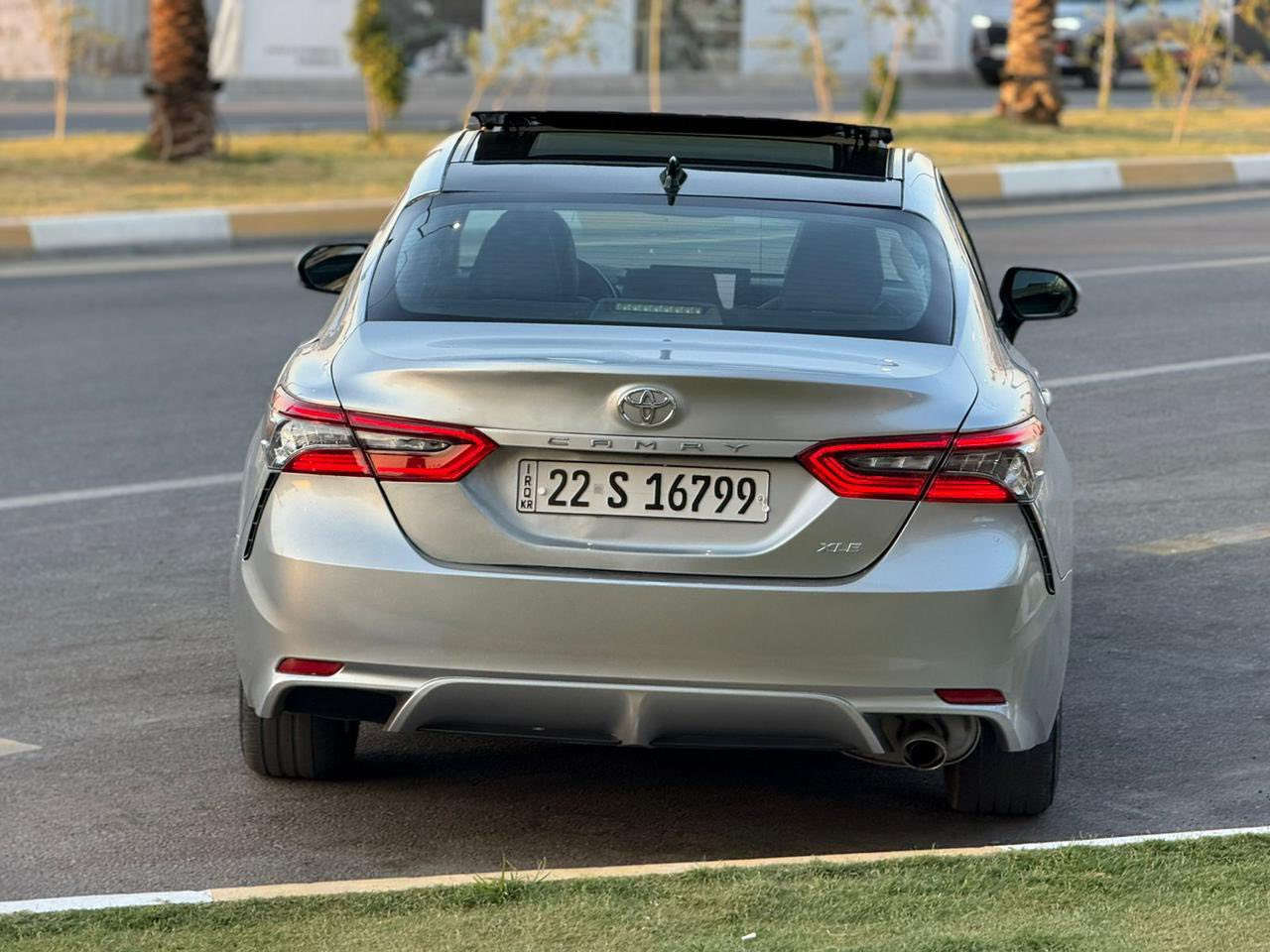 السلام عليكم
كامري موديل 2023  مواصفات XLE 
تجي فول 1/1  للاخير بنوراما السيارة
مرقمة اربيل هزة وفحص وترقيم جديد السيارة تحويل للمشتري مباشر 
السيارة وارد امريكي ضررها هلال وباب خلف السايق وطخة بتكمه من فوك بسيطة + تصليح بالصندوك بدون دواخل  عالفحص شواصي مكفوله . البجم كبس بلادي بوضع الشركة
ايرباك فقط البردة والباقي كلة سليم 
مواصفات XLE ًمعروفة فول الفول
--
سعرها  188   ورقة / 
بغداد المنصور  مكان السيارةً
***********   
واتساب متوفر او الاتصال عالرقم
