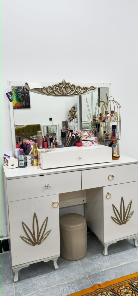 غرفه نوم تركي للبيع سعرها ٤٢٥ بيها مجال للشراي  
دوشك جربايه ٦٥ الف 
ميز طعام مع ٥ كراسي ٧٥ وبي مجال
مكان الدوره


**إذا كنت صاحب هذا الإعلان وتريد حذفه لأي سبب، رجاءا أرسل رسالة إلى الدعم الفني**