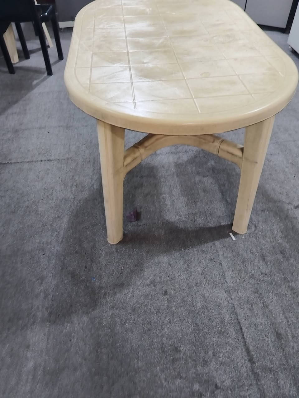 عندي ميز طعام بلاستك الاصلي مال مطبخ ابو ٦ كراسي لونه بيجي موجودة  بغداد الاعظميه  وسعره  ٣٠وياها بوري ٣ مال  برادت. والمكان  موجودة بغداد الاعظميه


**إذا كنت صاحب هذا الإعلان وتريد حذفه لأي سبب، رجاءا أرسل رسالة إلى الدعم الفني**