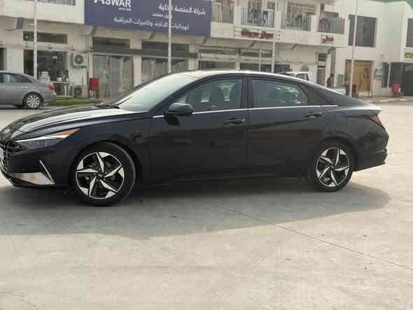 السلام عليكم النترا هايبرد 2022 لمتد السياره فول مواصفات كلين داخله السياره بيها طخه خفيفه باب السايق صبغ والجاملغ بارد فقط مواصفات بصمه فتحه سقف اشاير بالمري كشنات جلد تدفئه تبريد بالكشنات لايت ثلاث عدسات شحن لاسلكي رادارات امامي خلفي جانبي شاشه ديجتال متصل كامره خلفيه سايد بريك كهربائي اوتو هولد وضعيات قياده ثلاث انضمه السعر ١٦٠ وبيها مجال للاستفسار ***********
