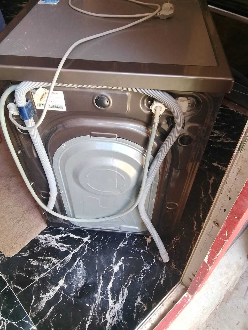 هذه غسالة ملابس سامسونج إيكوبوبل ذات تحميل سعه 8كيلواللبيع الاستفسار اتصل ***********
