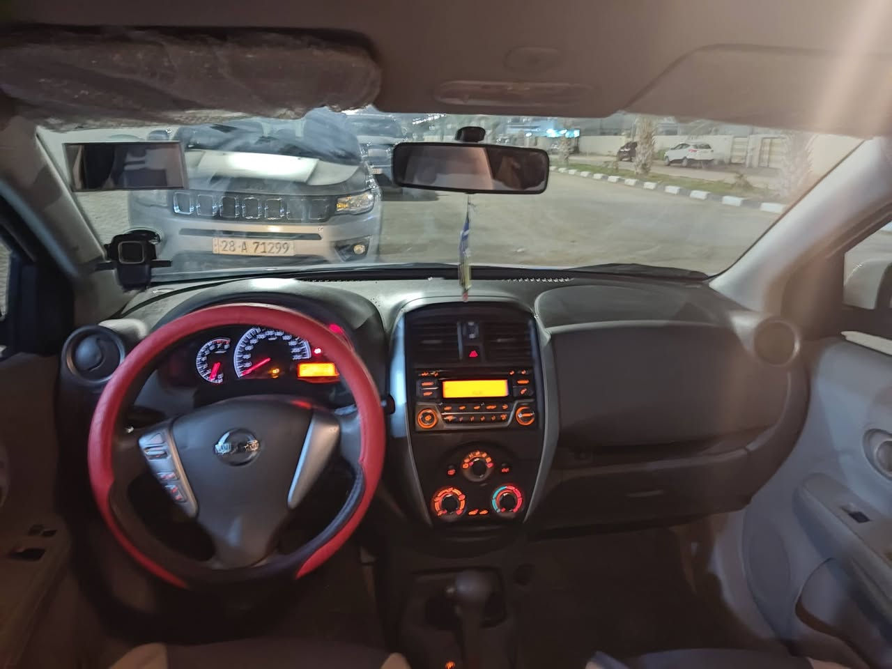 السلام عليكم نيسان صني موديل 20  سياره متروكه قبل ماشيه 36 سياره وضع شركه من كلشي  سبير ما نازل وضع شركه  سياره بسم ولد مو شركه  تفاصيل سياره معروفه رقم دوله جديد اربيل يدات نيكل سبايدر تخم تايرات  كشنات لحد الان عليهن غلاف شركه سياره جديده معنه كلمه تجي او تشوف  مكاني نجف  سعر 115وبيها مجال  ***********
