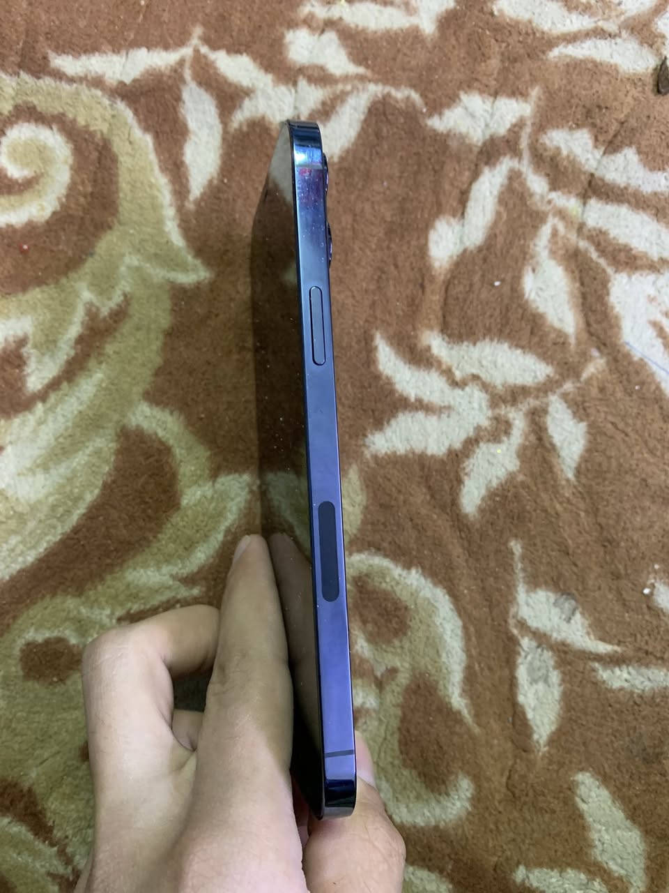 ايفون 12برو ماكس نظيف جدا سعره 550 وبي مجال مكان بغداد الأعظمي
***********
