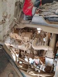 كيا فونتيرا للبيع ..سياره حديده غير اصوليه موديل 2000 قماره وربع شاصي ...