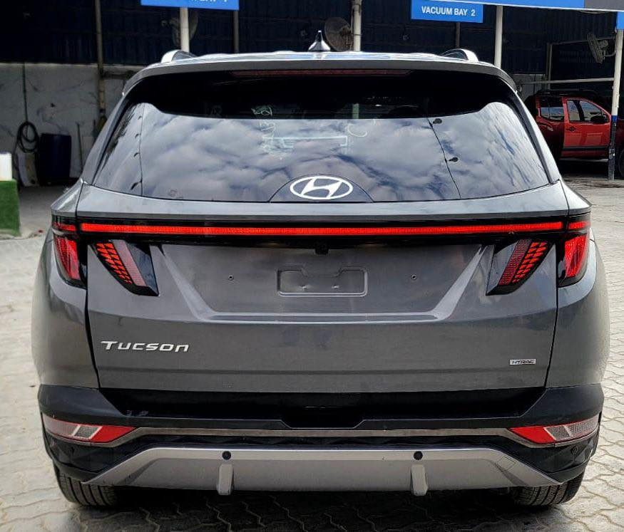 � زبائننا الكرام… مركز المهندس لأستيراد السيارت
📍من داخل منفذ سفوان #البصره الاستلام مباشر 🔥

🚘 Hyundai Tucson 2024 💥

💰 السعر: 142 $ بدون كمرك
🔧 الحالة: مصلحة وجاهزة داخل المنفذ

💥 ضرر خلفي بجم كبس - بصمه - جنطه كهرباء

✅ بإمكان التخريج بكتاب شهداء (إعفاء من الكمرك لمن لديه كتاب شهداء).

📍 كربلاء - سيف سعد البلديات

📞 للاستفسار:
👤 د. شهيد: ***********

 👇🏼رابط كروب الواتساب 
https://chat.whatsapp.com/G1vHBgZwn280PCMz6HkyiX?mode=gi_t
