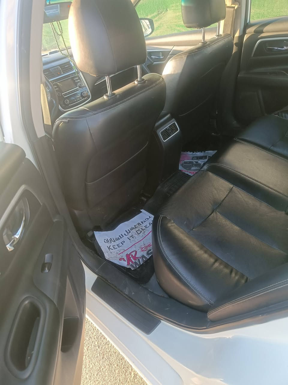 السلام عليكم
نيسان التيما موديل 18 sl
رقم بغداد 
بجم كبس فول عدا الفتحة 
صور مع سونار مرفق بالمنشور 
فقط جزء من الجامرلغ مع جزء باب خلف سائق
بيع او مراوس ماشية 65 
عنوان بغداد السيدية 
السعر 128 
***********
