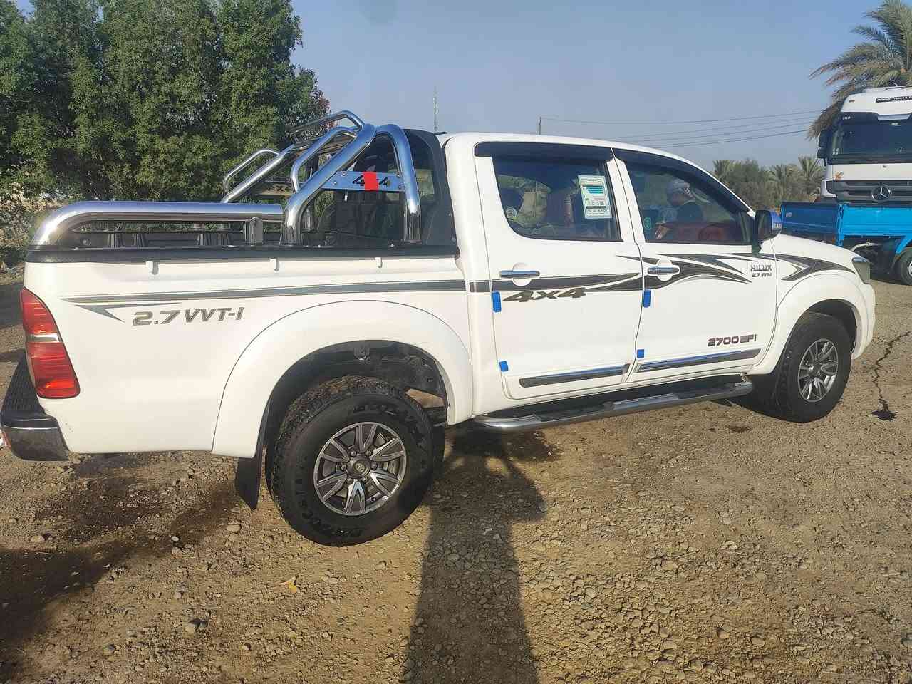 السلام عليكم
تيوتا هايلوكس 14 مكفوله عام. گير اوتماتيك رقم واسط  مداور ثاني يوم سياره مال جناي بالحقيقه احلى من الصور   ملاحظه (السياره بدون المحجر الاستيل)  لان نزعته عنها قبل فتره وشديته ع السياره الثانيه ا
#السعر ب230 وبيها مجال بسيط 
للاستفسار 0782 374 4933
 الخاص مفتوح
