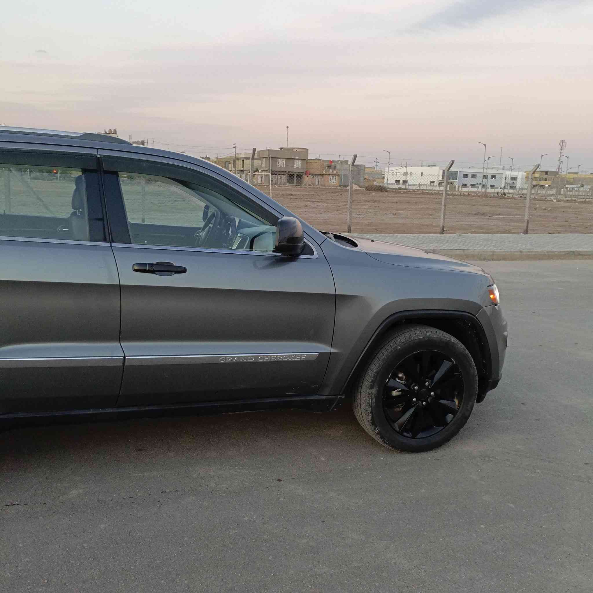 جيب 2011 بغداد بسمي شخصيا رقم مميز فول مواصفات داخله كلين السونار بالمنشور 
كوت مركز المدينه ***********
