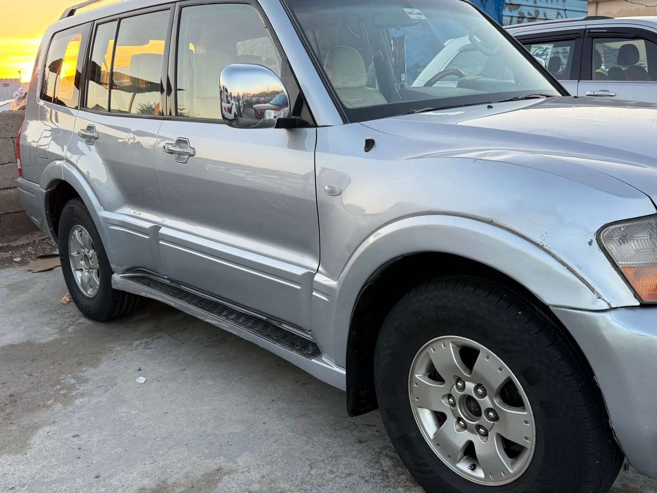 سلام عليكم باجيرو 2005 محرك 3000 غاز بانزين دفتر بانزين ودفتر غاز بسمي صدر خلفي امامي جديد بدون صبغ سقف سلايت رقم كركوك مشروع وطني تخم تاير جديد تبريد ثلج 🧊 3 قطع تبريد شغال سبع راكب منضومت غاز 60  لتر.    *********** بغداد, العراق
