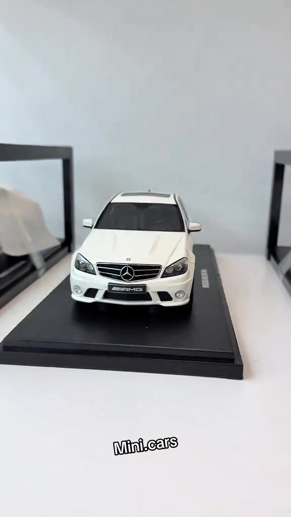 #diecast #diecastcollectors #diecastcollection #minicars #minicar 


**إذا كنت صاحب هذا الإعلان وتريد حذفه لأي سبب، رجاءا أرسل رسالة إلى الدعم الفني**