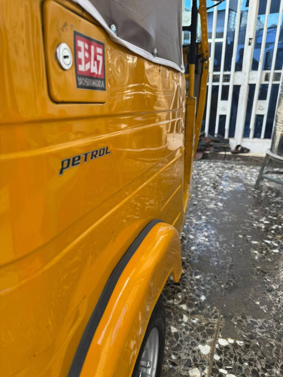 السلام عليكم تكتك للبيع موديل ٢٠ شهر ١٢ تكتك نظيفه خير من الله العنوان بغداد البلديات رقم الهاتف ***********
