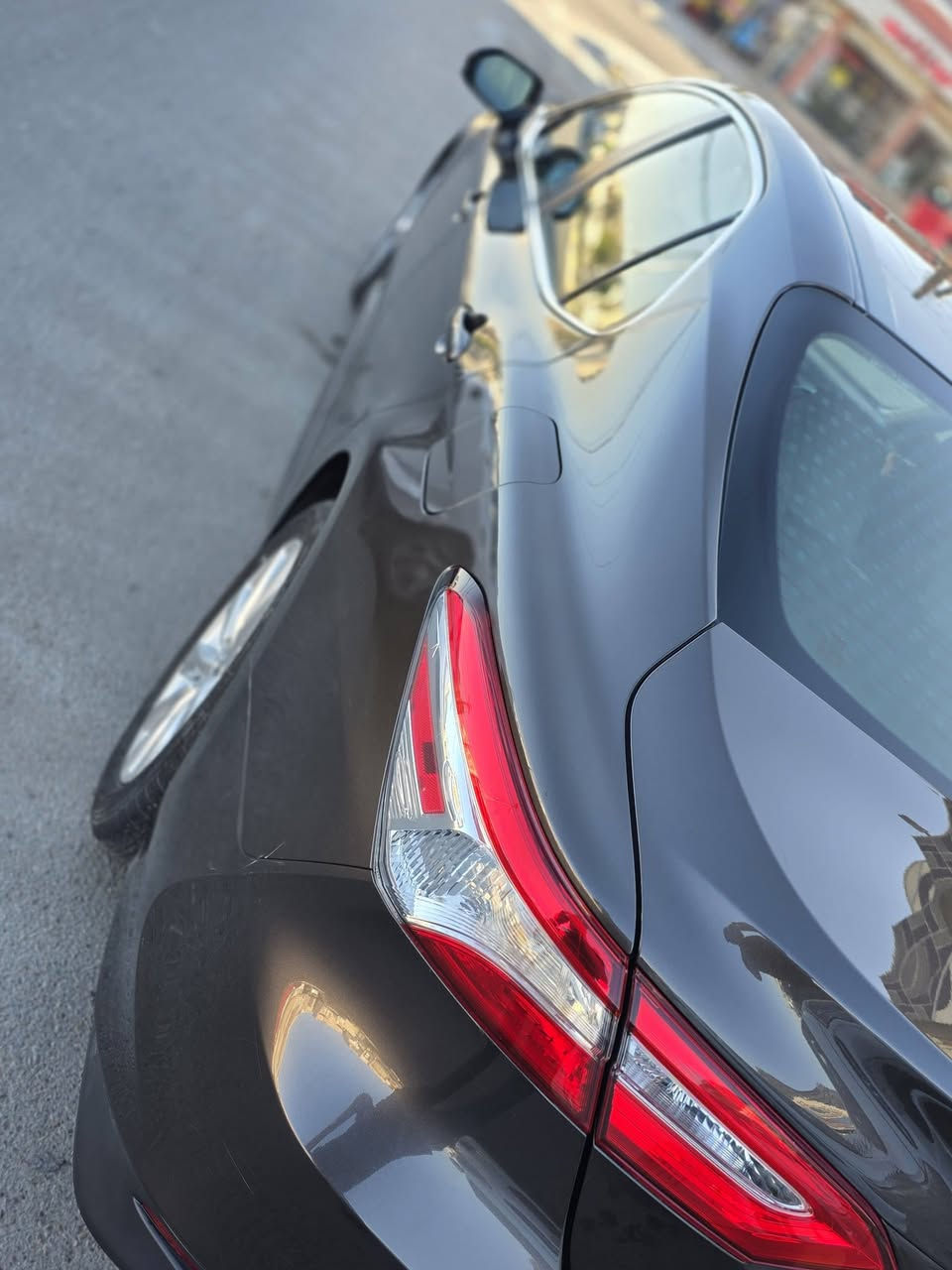 السلام عليكم كامري موديل ٢٠١٨ LE
ماشيه ١١٠ حادثه جاملغ ايمن وبدنه بدون دواخل بدون شواصي 

ولا ايرباك  طاك سياره خير من الله واحلى من صور مكاني بغداد
رقم سليمانيه بسمي 

***********
