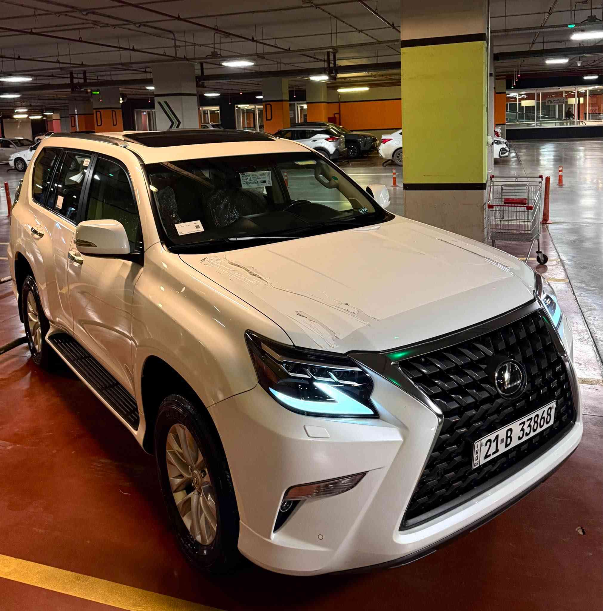 لكزز GX460 
موديل 2020بريم بريم اصل باب اول
رقم. ***********

سيارة كفالة عامة من صبغ وتبديل وبارد و شخط ورصعة من كلشي كفالة
رقم اربيل بسمي سنوية لل 2031
مواصفات 
جكات 
شاشات 3 بلاديات
رادار امامي + جانبي
كشنات حار + بارد + ثنين كراسي كهرباء
كشن سايق خزن مموري
ستيرن كهرباء خزن + ستيرن تدفىء
13 سماعة + دمام  
تشغيل عن بعد 
فتحة بل سقف
ماشيه.  ٤٥٠٠٠ كم. حقيقي
سيارة غراض شركة كلهة وياهة كارتونة من شركة  هيتفونات سماعات بلادية + ريموند شاشات  كومة بيهة غراض بلادية 
بصمات اثنين مع كودات 
اعلى مواصفات بل لكزز فول للاخير 1/1
السعر 405$
رقم ***********
مكان سيارة سليمانيه السليمانية, العراق
