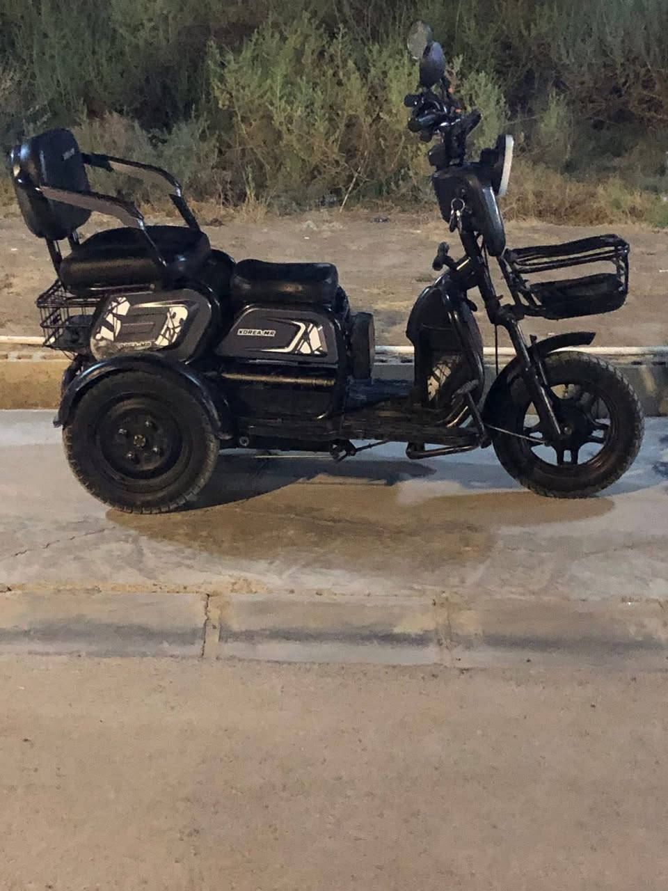 السلام عليكم دراجة شحن للبيع نضافة فول موديل 2023 السعر 400 فقط الرقم *********** أتصل عنوان ديالى الوجهية
