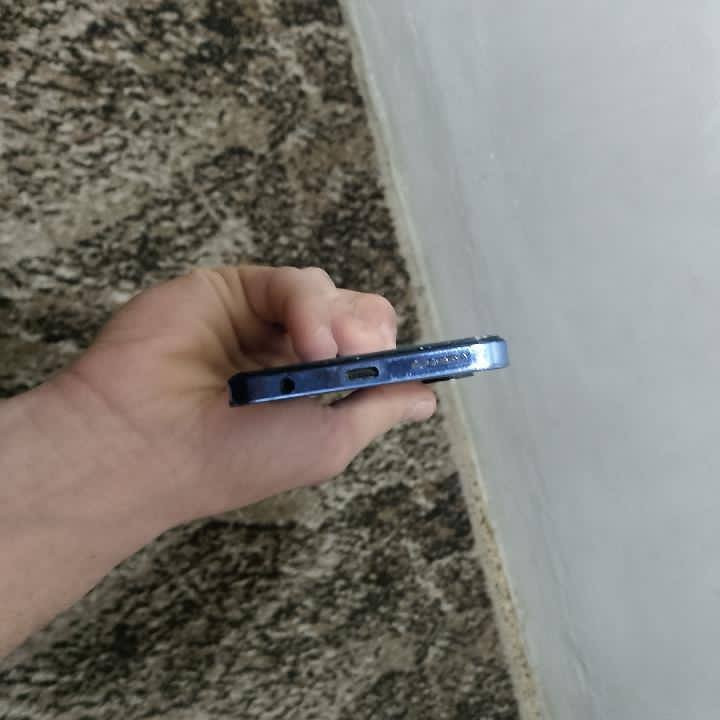 تكنو كامون 20 برو
الجهازي ابدل شاشه 
بطاريه 5000
ذاكره 256
بوبجي يا 60 يا 90 
ضهر شوي تعبان جهازي حلو 
مروسي وا بيع 
سعرو 125 وا بي مجال


**إذا كنت صاحب هذا الإعلان وتريد حذفه لأي سبب، رجاءا أرسل رسالة إلى الدعم الفني**