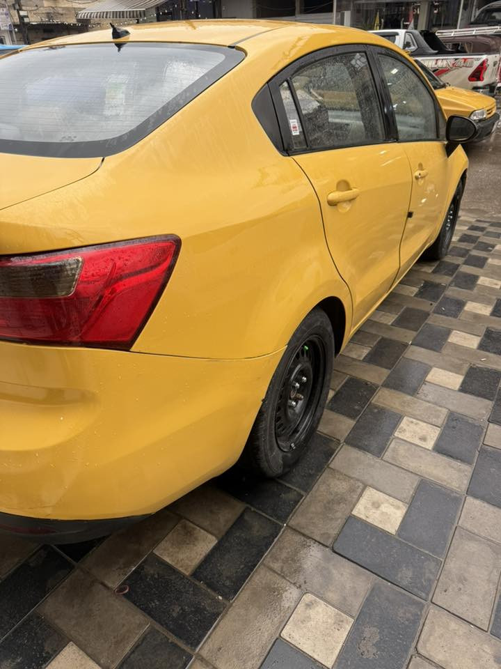 السلام عليكم كيا ريو خليجي بدون حادث فقط بنيد مبدل موديل ٢٠١٣ مكينة ١٦٠٠ سيارة جاهزة تخم تاير مكينة كير حداديه السعر ٧٢ ورقه بيه مجال مكاني بغداد الجديدة ***********
