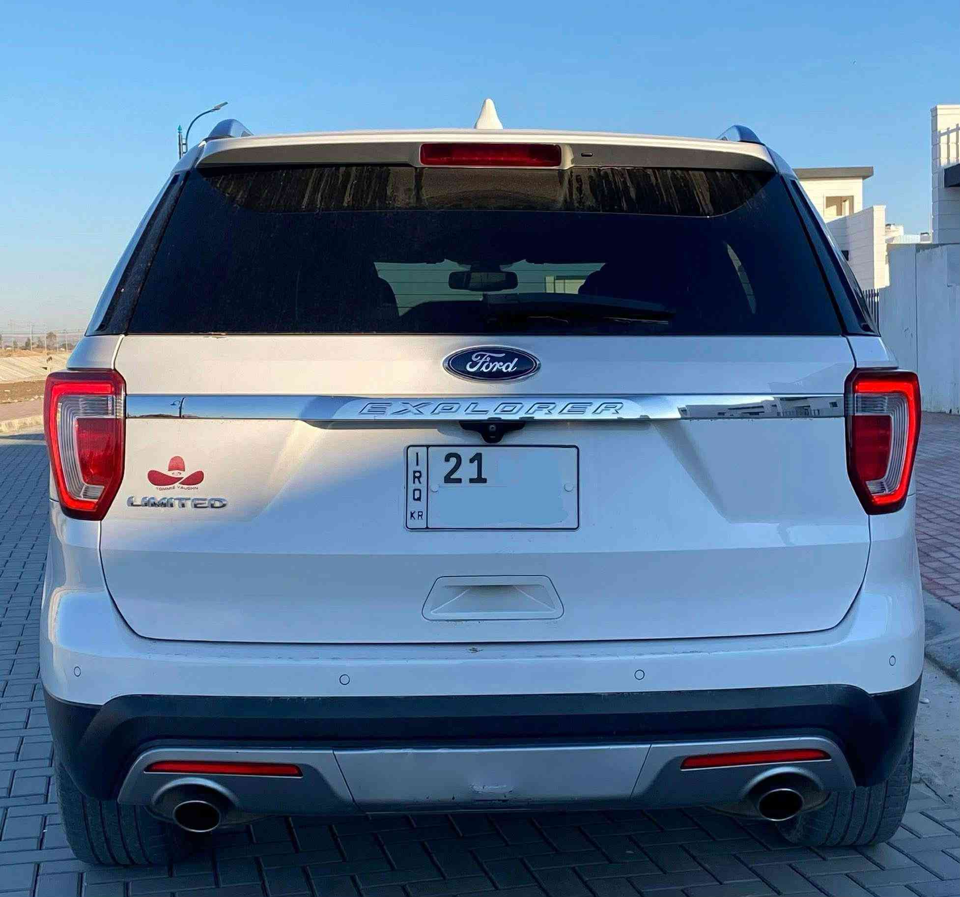 للبيع فورد اكسبلور 2017فول  ليمتيد***********
