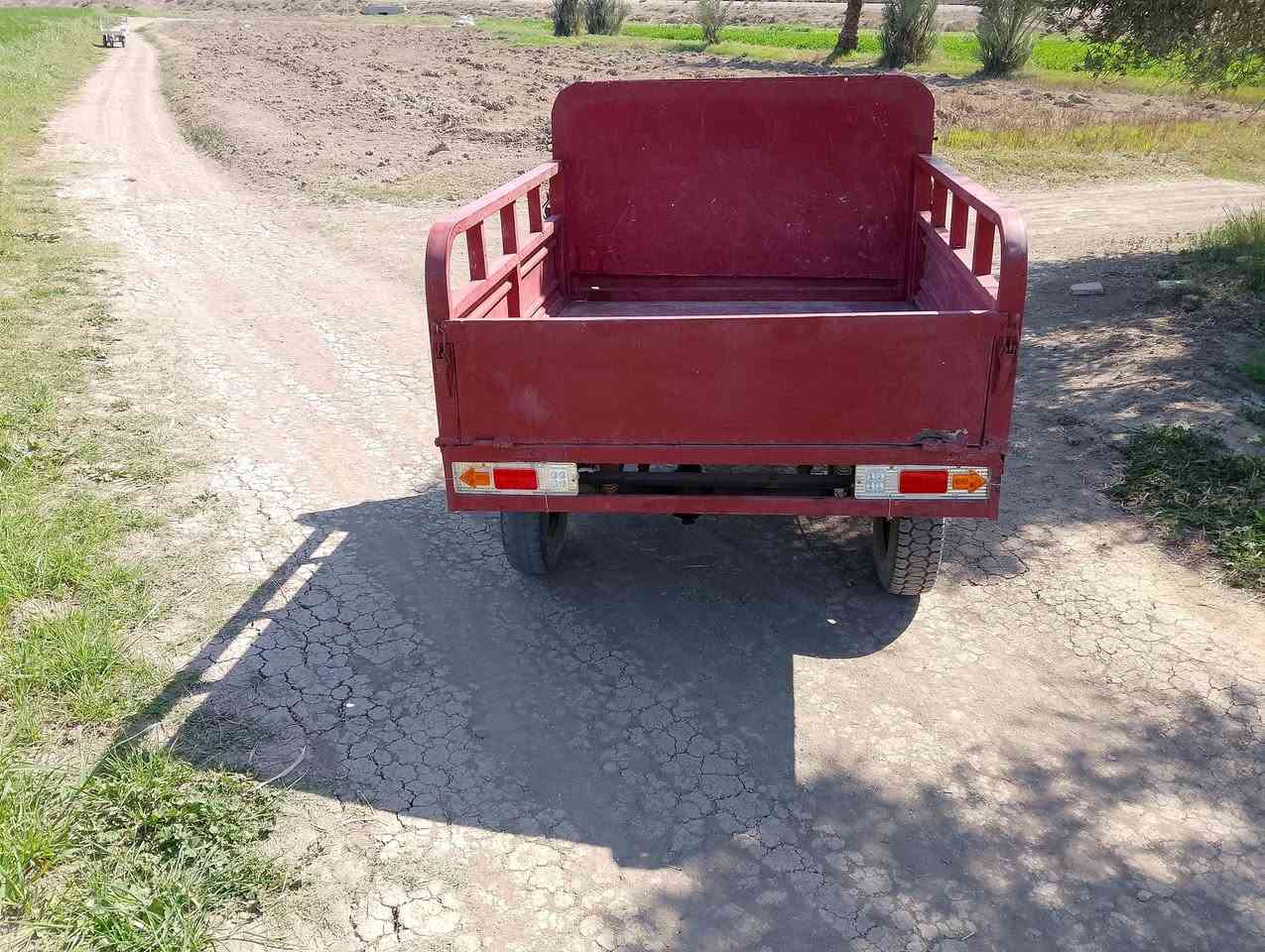 السلام عليكم ستوتة دايوان للبيع نظيفة كلش مكفولة كفالة عامة مال جناي ما تحط عليها ربع دينار كلة شغال كهربائيات جديدة المكان في أبو غريب الشيحه للاستفسار الاتصال على الرقم ***********
