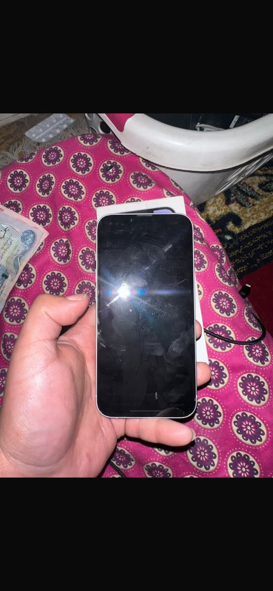 ايفون14عادي ١٢٨ بطاريه٧٨ بس فول
مراوس


**إذا كنت صاحب هذا الإعلان وتريد حذفه لأي سبب، رجاءا أرسل رسالة إلى الدعم الفني**