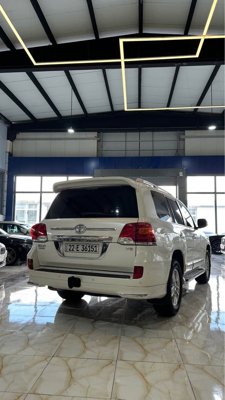 Land Cruiser GXR 2013 
2 قطعة صبغ 
جملغ + باب 
مكينة ما مفتوح 
230 كيلومتر ماشية 
***********
Duhok أربيل, العراق
