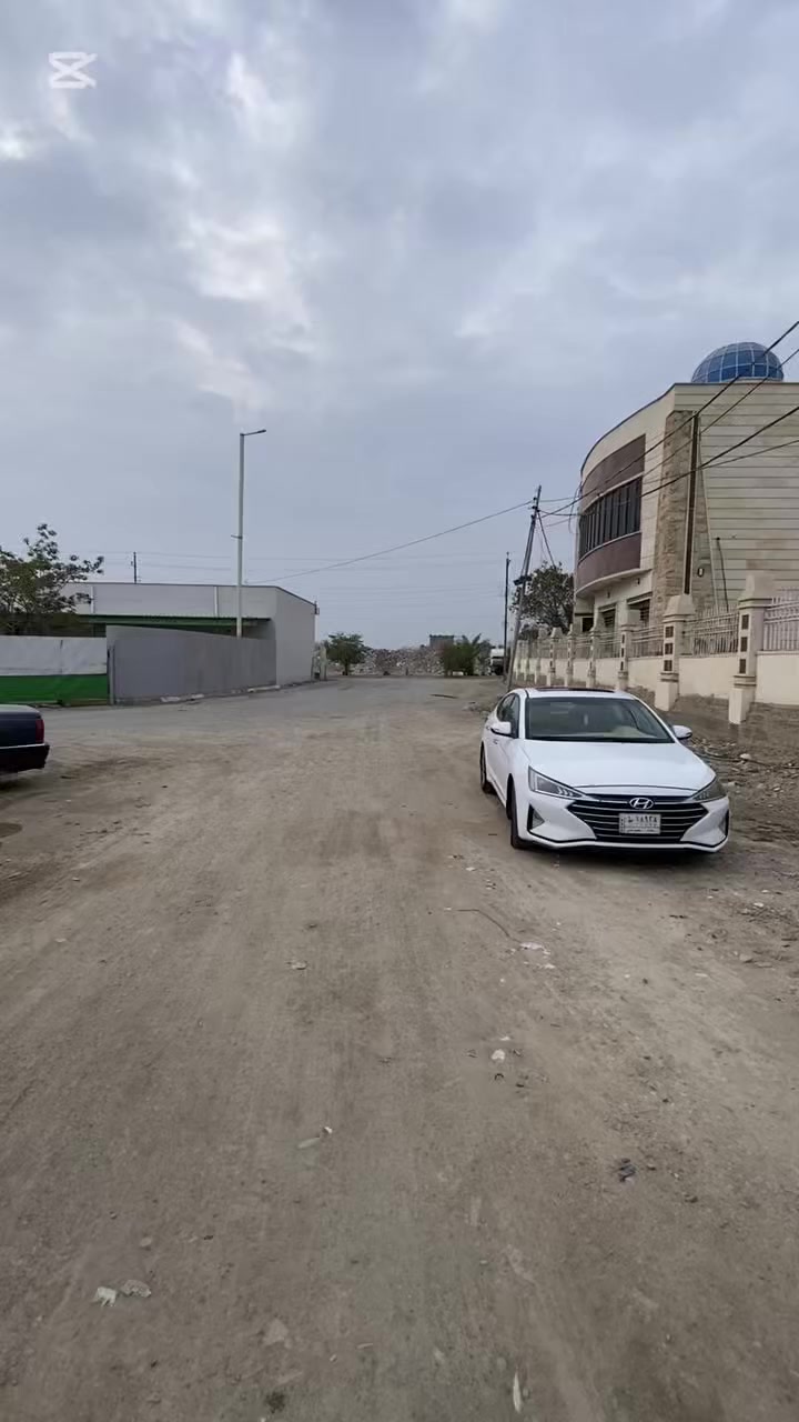 🌏الى زبائننا ومتابعينا الكرام  طابت اوقاتكم بكل خير
🔔عرض جديد✅ ومميز📣 دار معروض البيع طابو زراعي 
📍الموقع الرمادي حي الصناعه خلف دائر الرياضه والشباب
✅موقع مميز جدا بناء حديث 2024طابقين
🏫ستقبال صاله هوال مطبخ غرف 5 حمامات خارجيه وداخليه كراج وحديقه
✅نوع العقار طابو زراعي  ✅تحويل مباشر 
📐المساحه الكليه.330م  السعر ٢٢٠ مليون وقابل التفاوض شي قليل 
شارع20م  تبليط مجاري  ✅ 💬للأستفسار مراجعه 
       مكتب مصطفئ العلواني للعقارات 
    ***********   📲
🌐الرمادي الشركه مجاور اعداديه فلسطين
