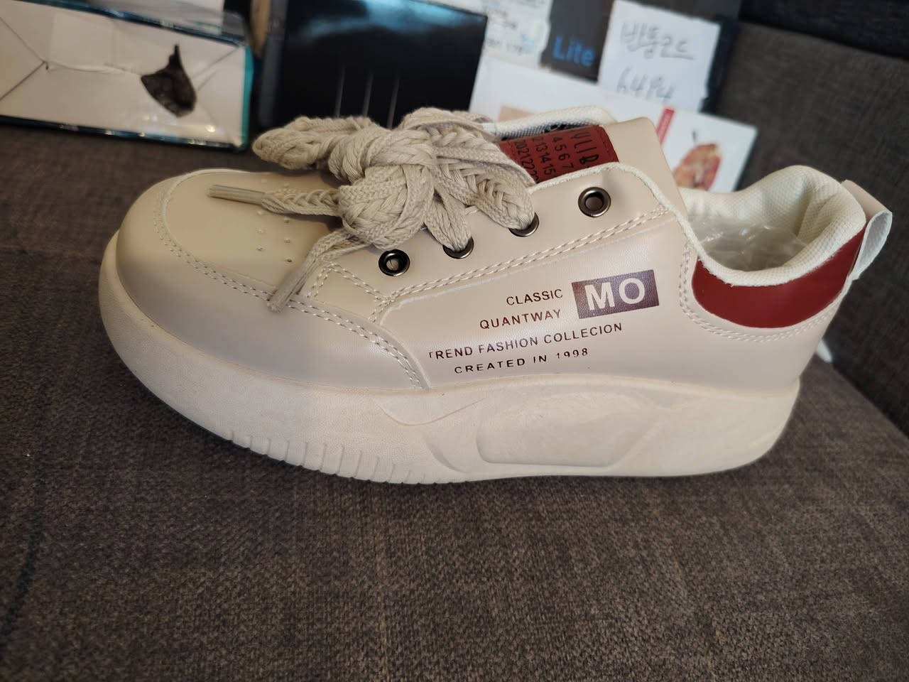 قياس 37بناتي  جميل. 10 آلاف  وتستاهلون


**إذا كنت صاحب هذا الإعلان وتريد حذفه لأي سبب، رجاءا أرسل رسالة إلى الدعم الفني**