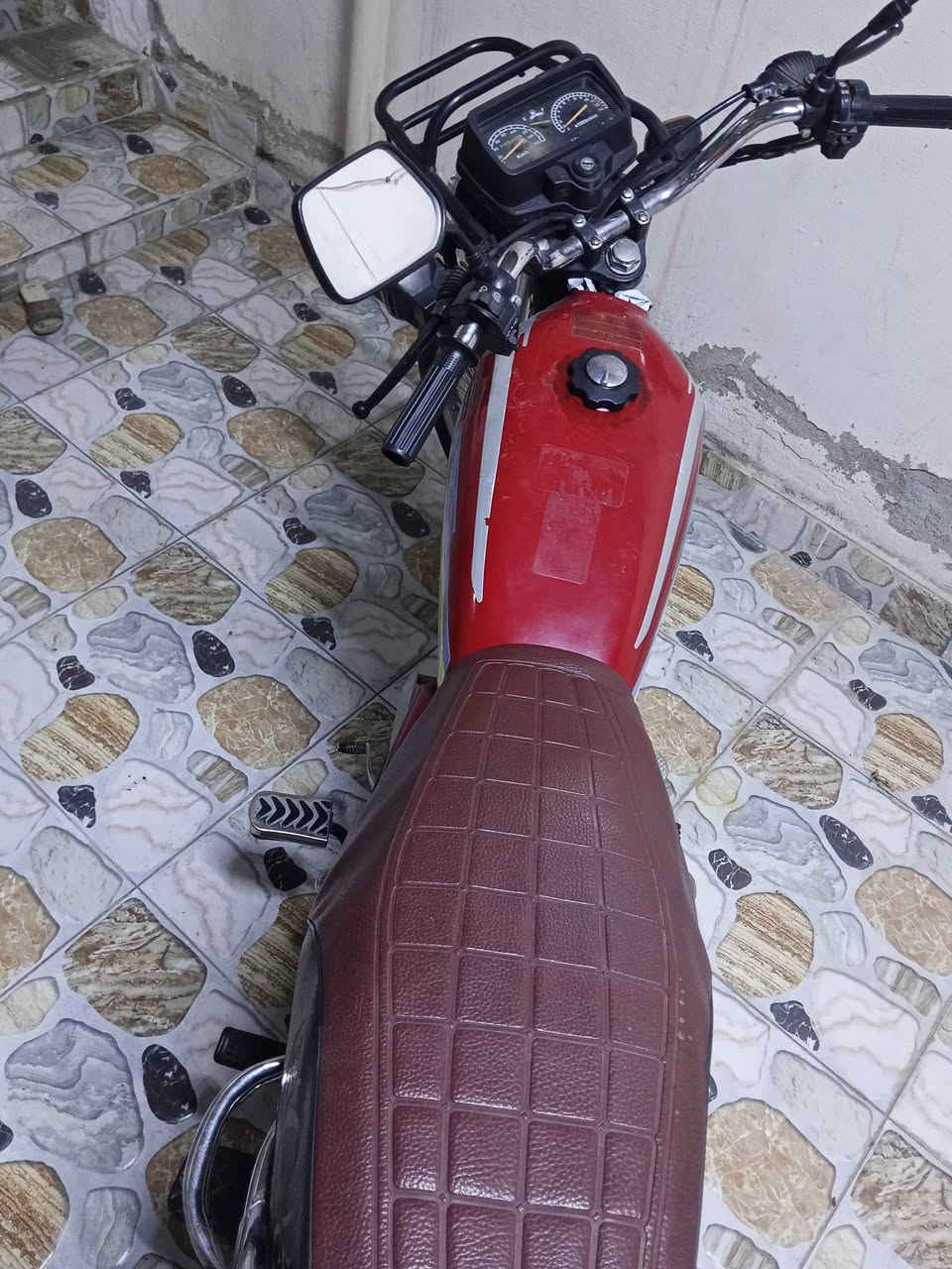 ماطور تايكر للبيع مابي اي عيب 
موديل 21
السعر600
الرقم ***********

